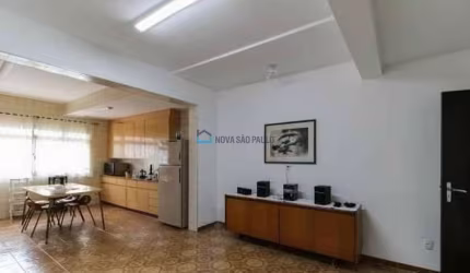Casa Aconchegante e Espaçosa no Coração da Aclimação -  Preço abaixo do mercado