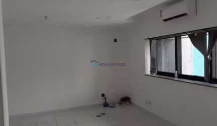 Imóvel Comercial no Edifício Torres do Ibirapuera - Excelente Localização e Preço Abaixo do Mercado