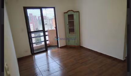 Apartamento Zoológico, andar alto, frente, vago, lazer, próximo delegacia, escolas, supermercados.