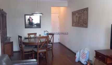 Apartamento 2 dormitórios, 2 vagas a 550m do metrô Praça da Árvore