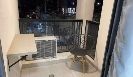 Stúdio 24m² decorado e mobiliado com lazer completo ao lado do metrô!