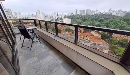 Apartamento 230 m²  04 Dormitórios 03 Vagas - Aclimação