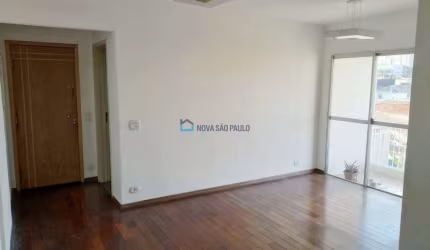 Apartamento à venda, no Sacomã, com 3 dormitórios, 1 suíte, 1 vaga, 82 m²