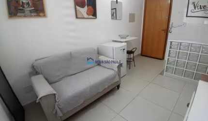 Studio mobiliado próximo ao metrô Praça da Árvore