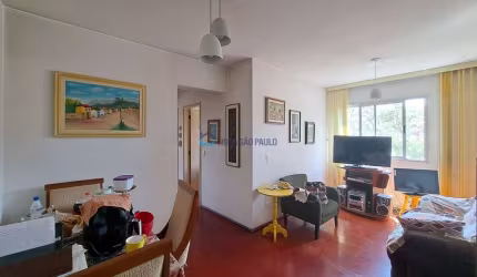 Apartamento à venda na Vila Gumercindo com 3 dormitórios