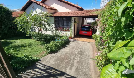 Casa Térrea ,quintal e 5 vagas ! 5 min (400m) a pé Metrô Jabaquara