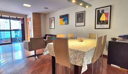 Apartamento na Praça da Árvore, 3 dormitórios, 1 suíte, 2 vagas, 101m².