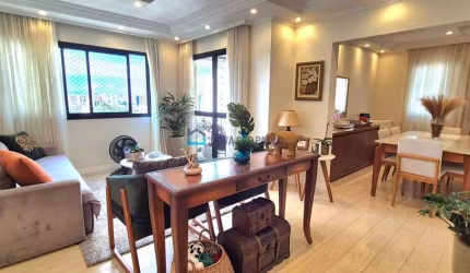 Apartamento em andar alto, ao lado do metrô Conceição, possui 2 vagas e vista livre!