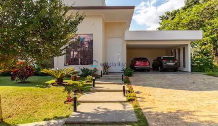 Casa em condomínio fechado com 1.051m² de terreno em cidade Sorocaba.