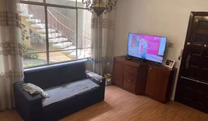 Sobrado 180m2 A.C.  Rua Bras Lourenço