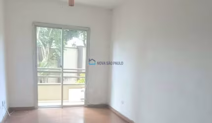 Apartamento Padrão - Interlagos.  52 m² - Venda