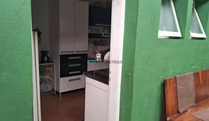 Sobrado de 200m² com 5 dormitórios no Brooklin