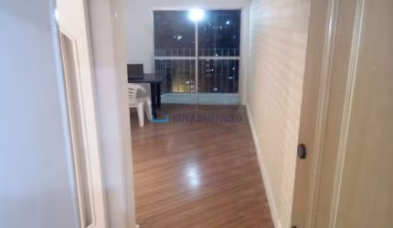 Apartamento imediaões Metrô São Joaquim.