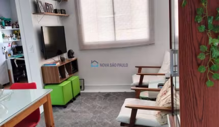 Apartamento com 02 dormitórios na região da Água Rasa