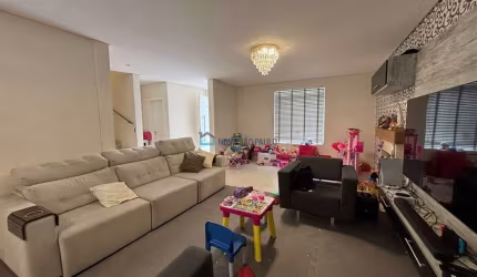 Casa em Condomínio fechado, pronto para morar!