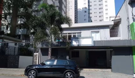 Casa Comercial no melhor da Vila Gumercindo