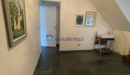 Sobrado com 03 dormitórios Próximo ao Museu do Ipiranga.