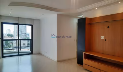 Apartamento 69 m² - 3 dormitórios, 1 suíte 2 Vagas em Vila Gumercindo
