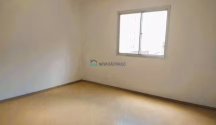Apartramento a venda em Vila Mariana , 3 dormitórios , 2 banheiros . 1 vaga  71m²