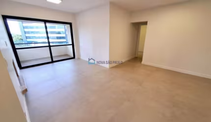 Apartamento a venda Jardim Vila Mariana. Vago. 2 vagas e depósito. Lazer.