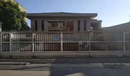 Sobrado à Venda próximo à Avenida Cursino