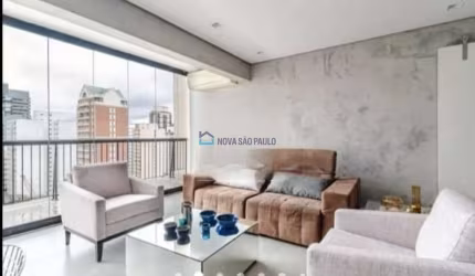 Apartamento em Pinheiros | Venda | 2 Suítes | 1 Vaga | Andar Alto