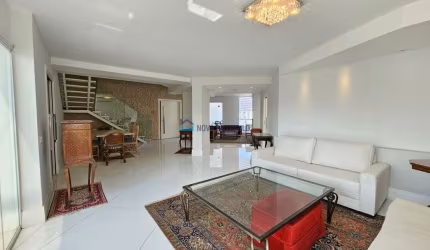 Cobertura duplex a venda na Vila Nova Conceição!  3 quartos, 3 suítes !  Única !