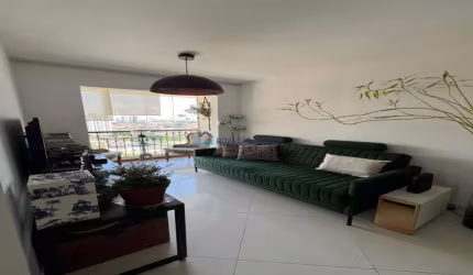 Cobertura duplex com 3 dormitórios sendo 1 suíte.