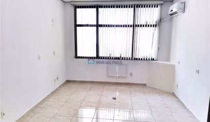 Conjunto comercial à venda no Brooklin, com vaga
