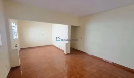 Casa térrea próximo ao Metrô - 3 quartos e 4 vagas