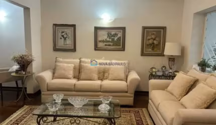 Sobrado à venda na Vila Mariana com 198 m²
