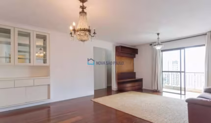 Apartamento 132m² 3 Dormitórios, 1 suíte, 2 vagas - Moema