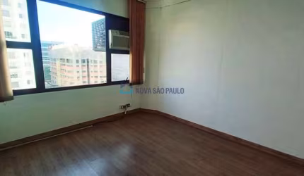 Venda. Moema Pássaros. Conjunto Comercial. 4 salas. 1 vaga.