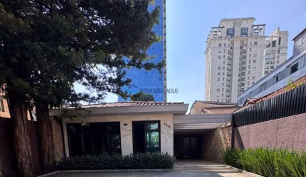 Casa térrea  6 Suítes - 6 vagas - Vila Olimpia