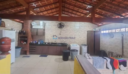 Sobrado 3 dormitórios na Vila Moraes