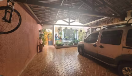 Sobradoi a venda co m 3 dormitórios no Jardim Umuarama