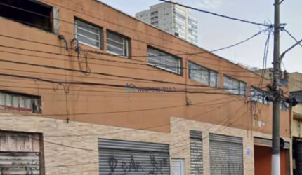 Imóvel de 2 andares comercial ou residencial / 400 m² / 2 vagas