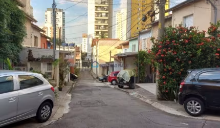 Casa de Vila com 3 quartos sendo uma suíte à venda  na Saúde
