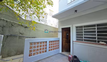 Terreno 10x34 com 3 casas, próximo ao Metrô Saúde.
