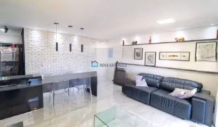 Apartamento 2 dormitórios, 1 suíte, bem  pertinho do metrô São Judas!