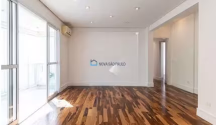 Apartamento com 3 suítes, 2 vagas, 123m² - Próximo ao Metrô Saúde !