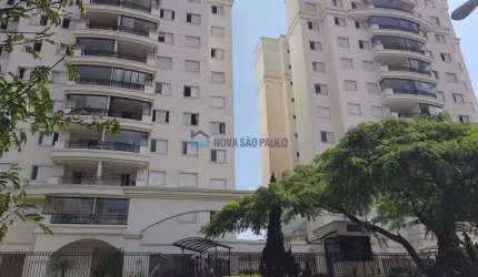 Apartamento impecável, planejado, Varanda, deposito! 500 m, 6 minutos a pé ao metrô Imigrantes