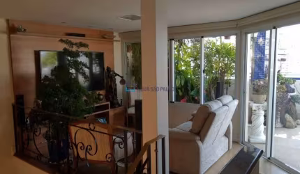 Cobertura de 155m², 2 dormitórios, 1 suíte sr e sra, 3 vagas.