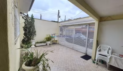 Casa térrea Jardim da Saúde  com 249  m² de terreno.