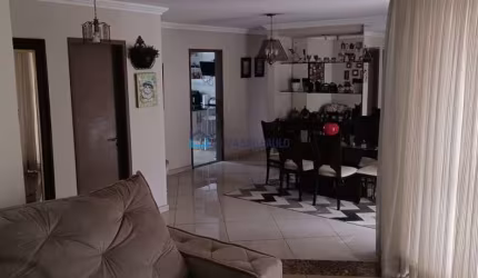 Apartamento no Moinho Velho