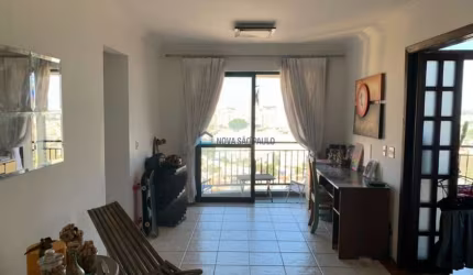 Cobertura em prédio torre única no Moinho Velho