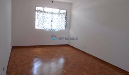 Apartamento na Saúde | 3 Quartos | 2 Vagas | Próximo Metrô