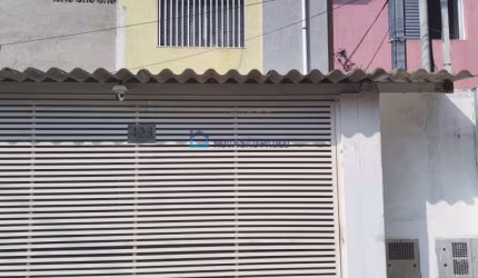 sobrado para renda com 4 casas alugadas.
