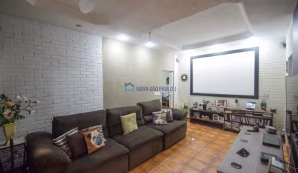 Casa Vila Guarani - Estuda permuta com apartamento acima de 100m²