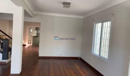 Sobrado ótima Localização
